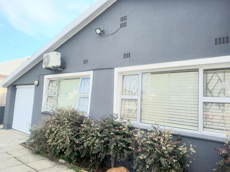 4 Bedroom Property for Sale in Townsend Estate Western Cape